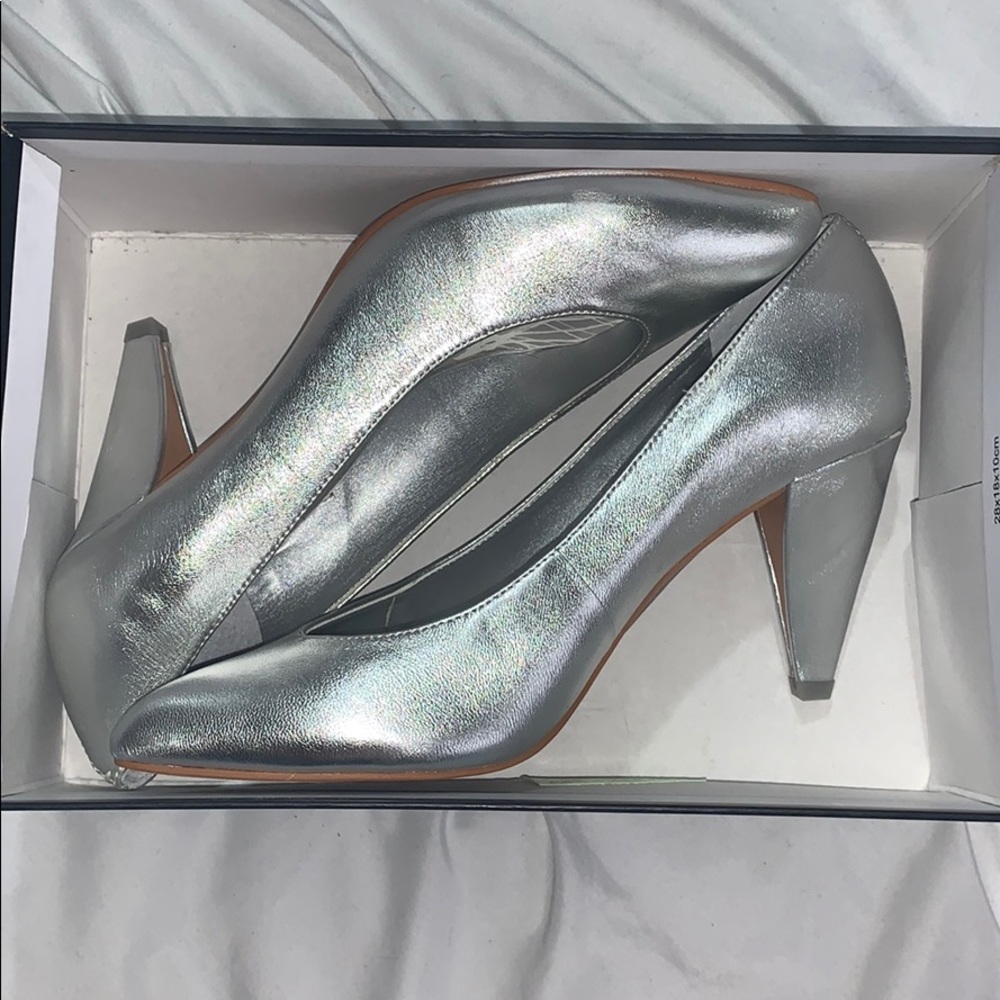 Dolce Vita Luella, silver leather 🌟